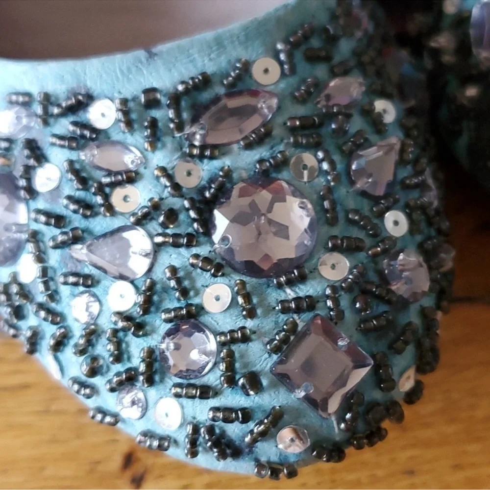 Kenneth Cole Reaction Blue Jeweled Flats Size 9